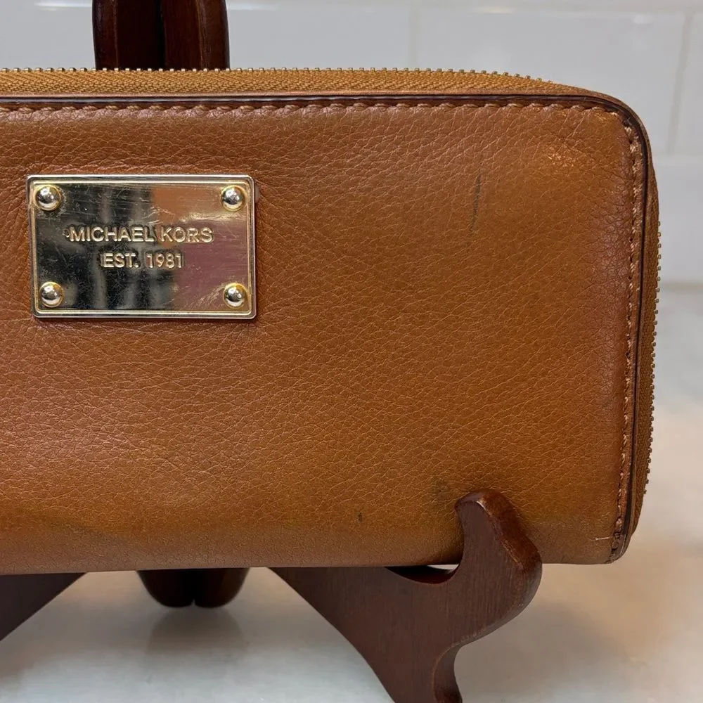 Michael Kors Wallet Jet Set Travel Continental Full Zip Brown Leather